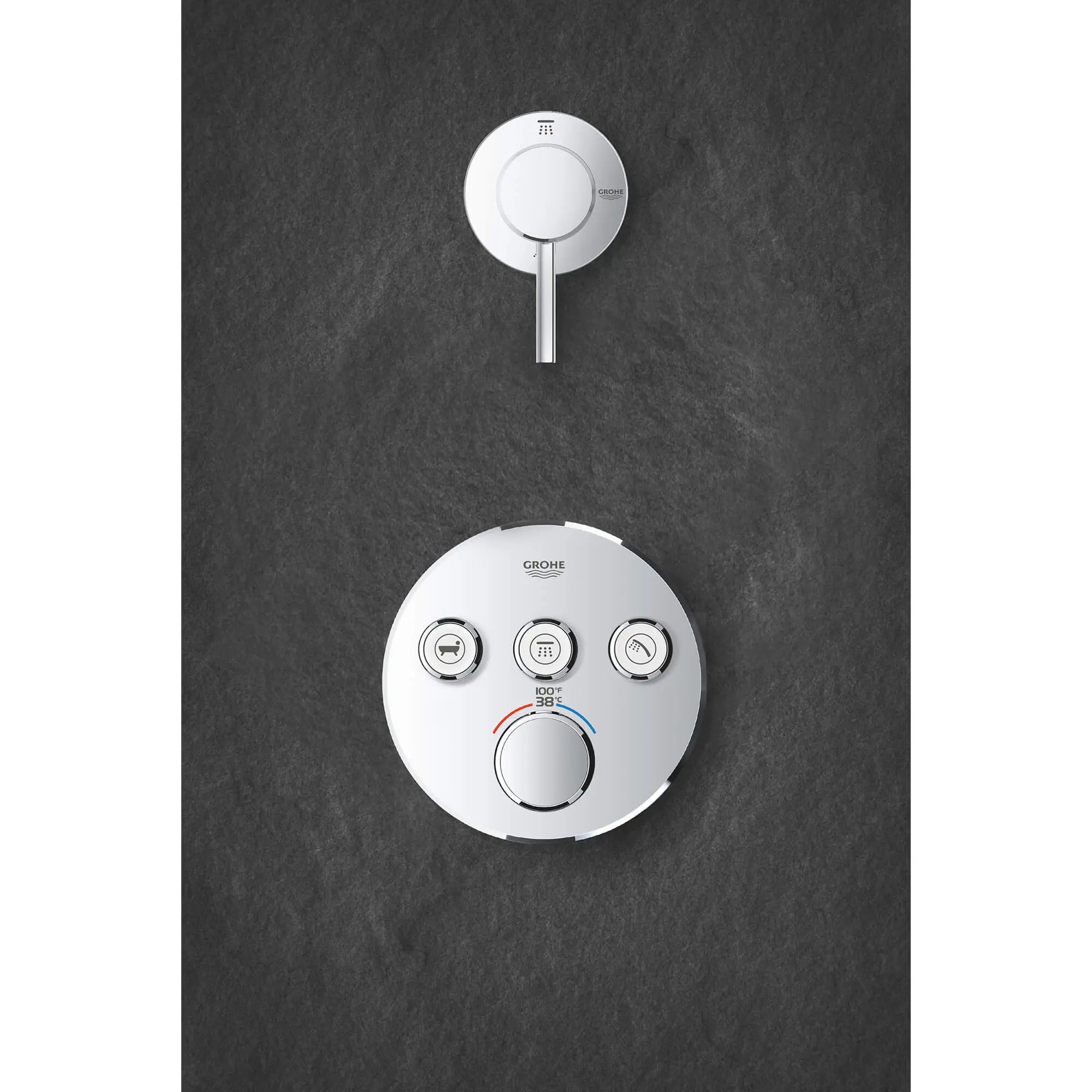 GrohTherm SmartControl Garniture de valve thermostatique à fonction triple // CHROME STARLIGHT GROHE // 1368_29138000-triple-function-thermostatic-trim-with-control-module-enviro-13_0_CDNwebp.webp