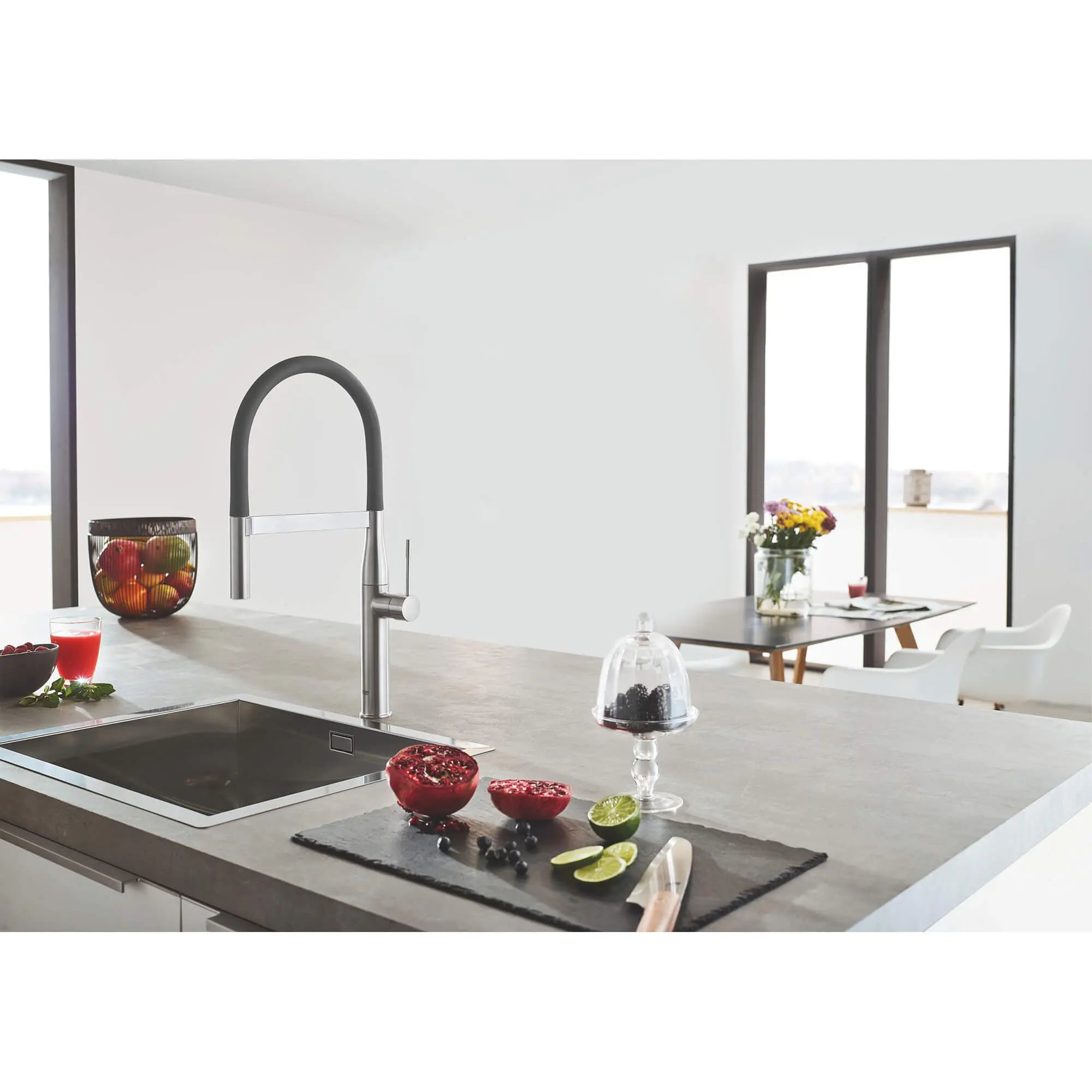Bec de flexible GrohFlexx // GRIS FONCÉ MAT // 1529_30321xc0-grohflexx-kitchen-hose-spout-enviro-2_0_CDNwebp.webp