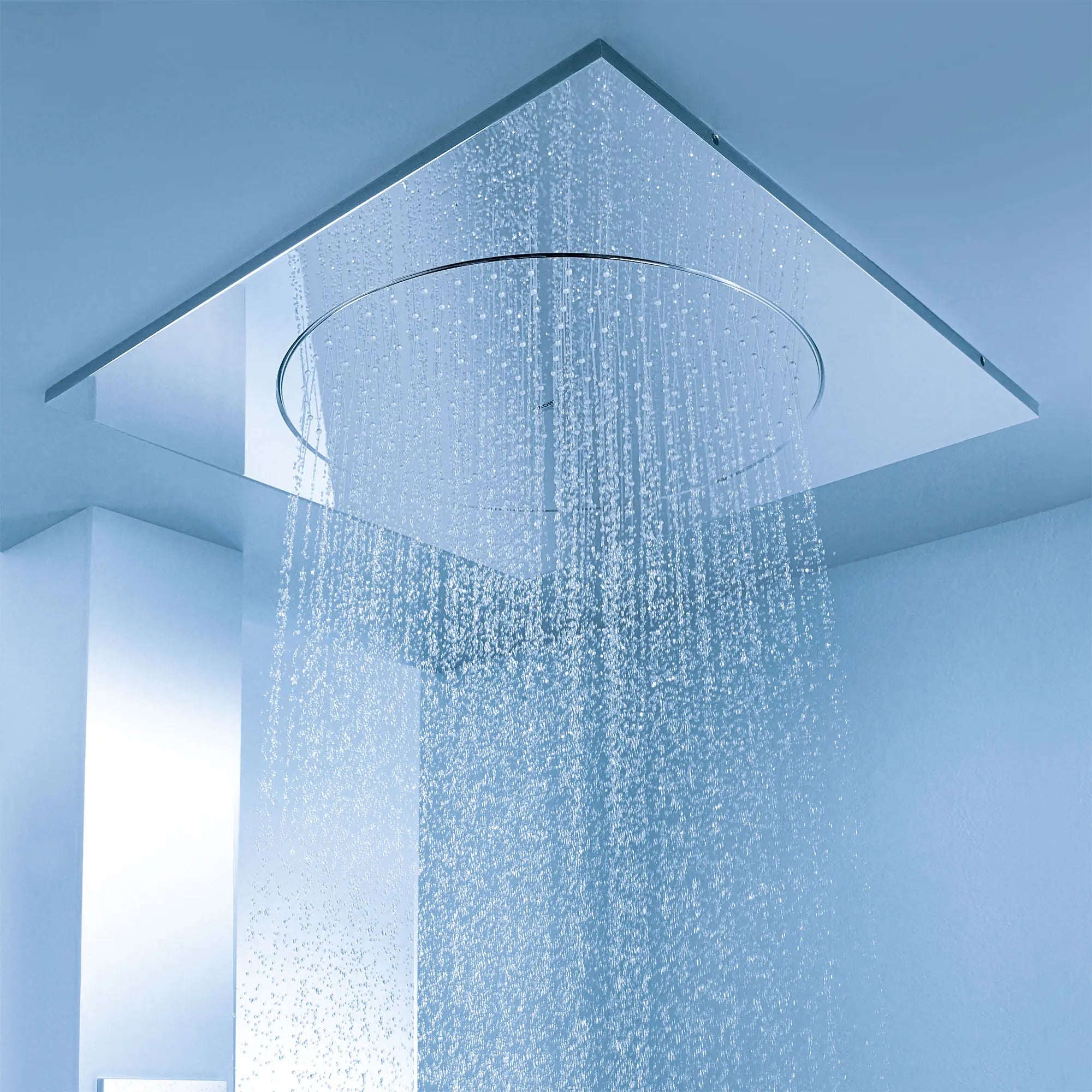 Rainshower série « F » Pomme de douche de plafond - 1 jet d’aspersion // CHROME STARLIGHT GROHE // 161980_F-Series_EnvironmentCloseUp_26471000_Jun2023_0_CDNwebp.webp
