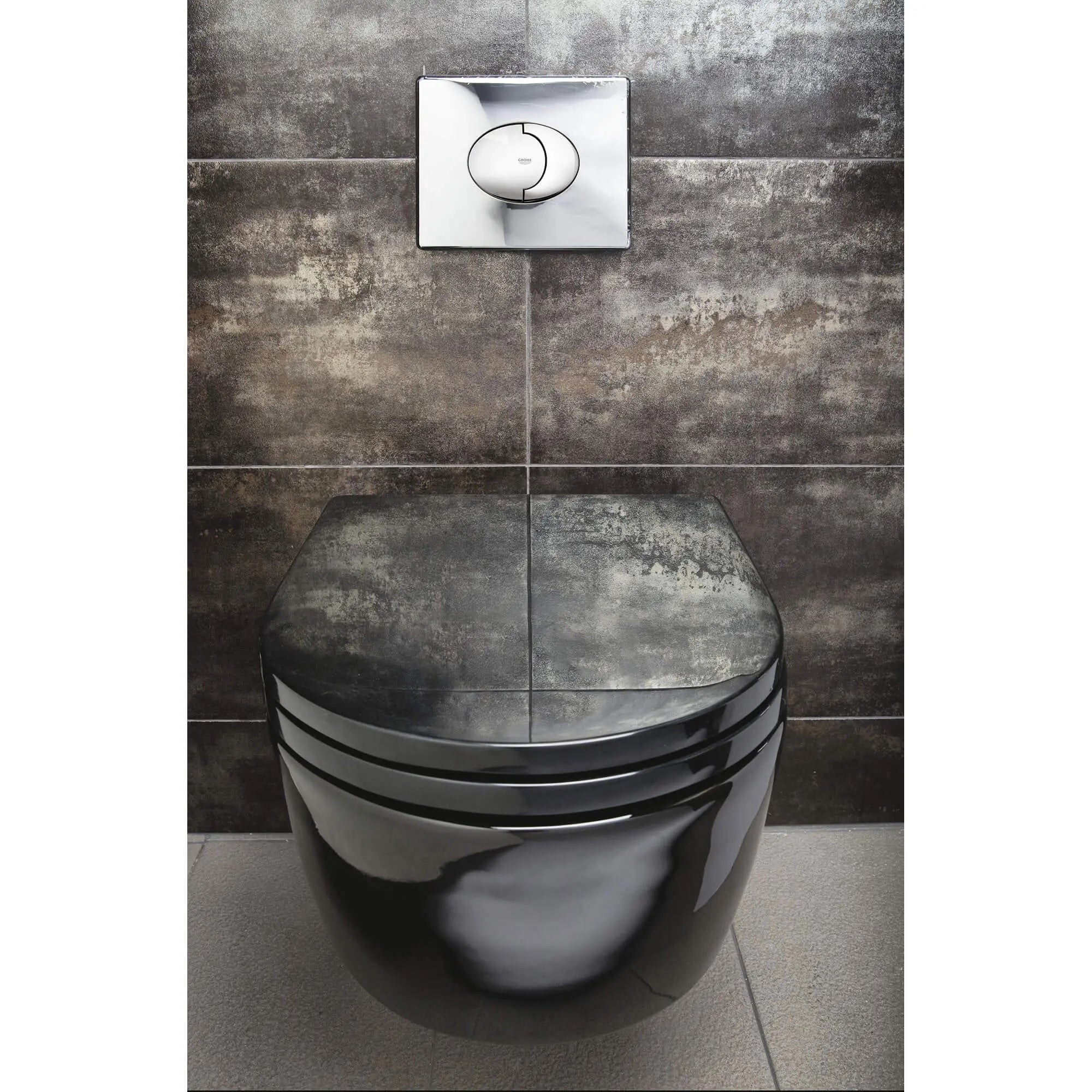 Plaque de commande // CHROME STARLIGHT GROHE // 163596_38506000-Skate-Air-Actuation-Plate-StarLight-Chrome-lifestyle-2_0_CDNwebp.webp