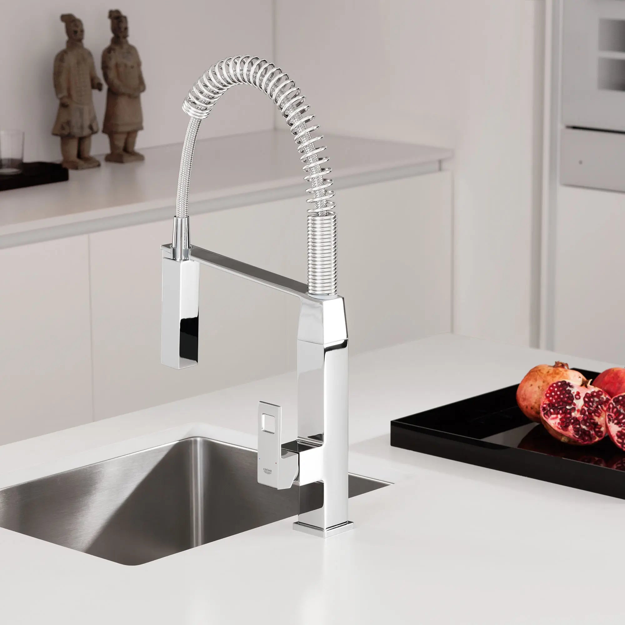 Robinet de cuisine semi-pro à poignée simple et double jet 6,6 L/min (1,75 gpm) // CHROME STARLIGHT GROHE // 164353_B-31401000_1_0_CDNwebp.webp