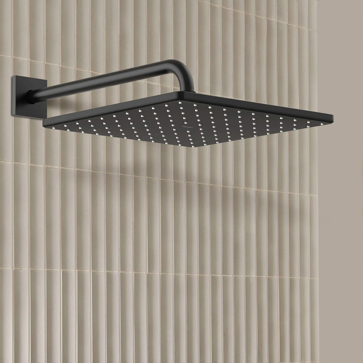 Pomme de douche 310 Mono, 12 po - 1 jet, 6,6 L/min (1,75 gpm) // NOIR MAT // 177108_Rainshower_265702430_0001_Sept2023_0_CDNwebp_e354cb38-4e4c-4c2e-8f09-ed17ec0ec5df.webp
