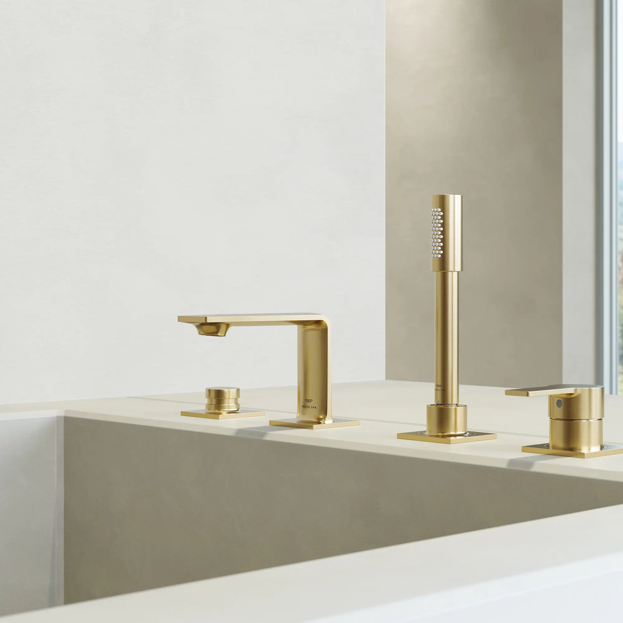 Robinet de baignoire romaine, 4 trous, à montage sur tablier avec douchette 6,6 L/min (1,75 gpm) // AUBE FRAÎCHE BROSSÉ // 186595_Allure_EnvironmentCloseUp_19316GN1_0001_Oct2023_0_CDNwebp.webp