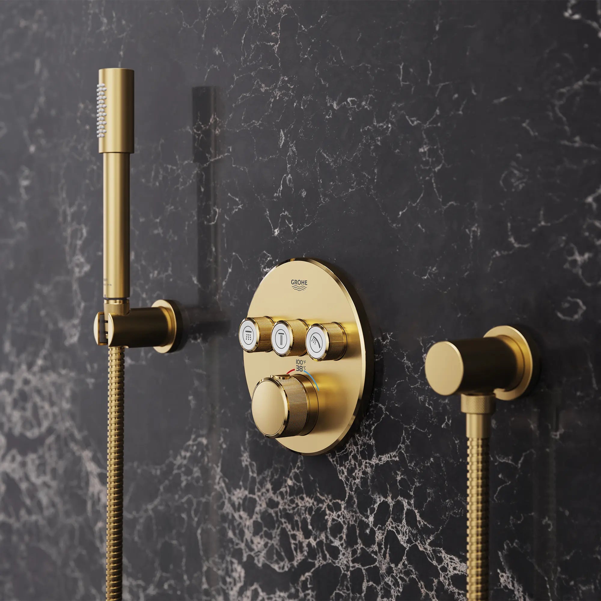 Douchette - 1 jet, 6,6 L/min (1,75 gpm) // AUBE FRAÎCHE BROSSÉ // 186618_Atrio_EnvironmentCloseUp_29138GN0_26866GN0_0002_Oct2023_0_CDNwebp.webp