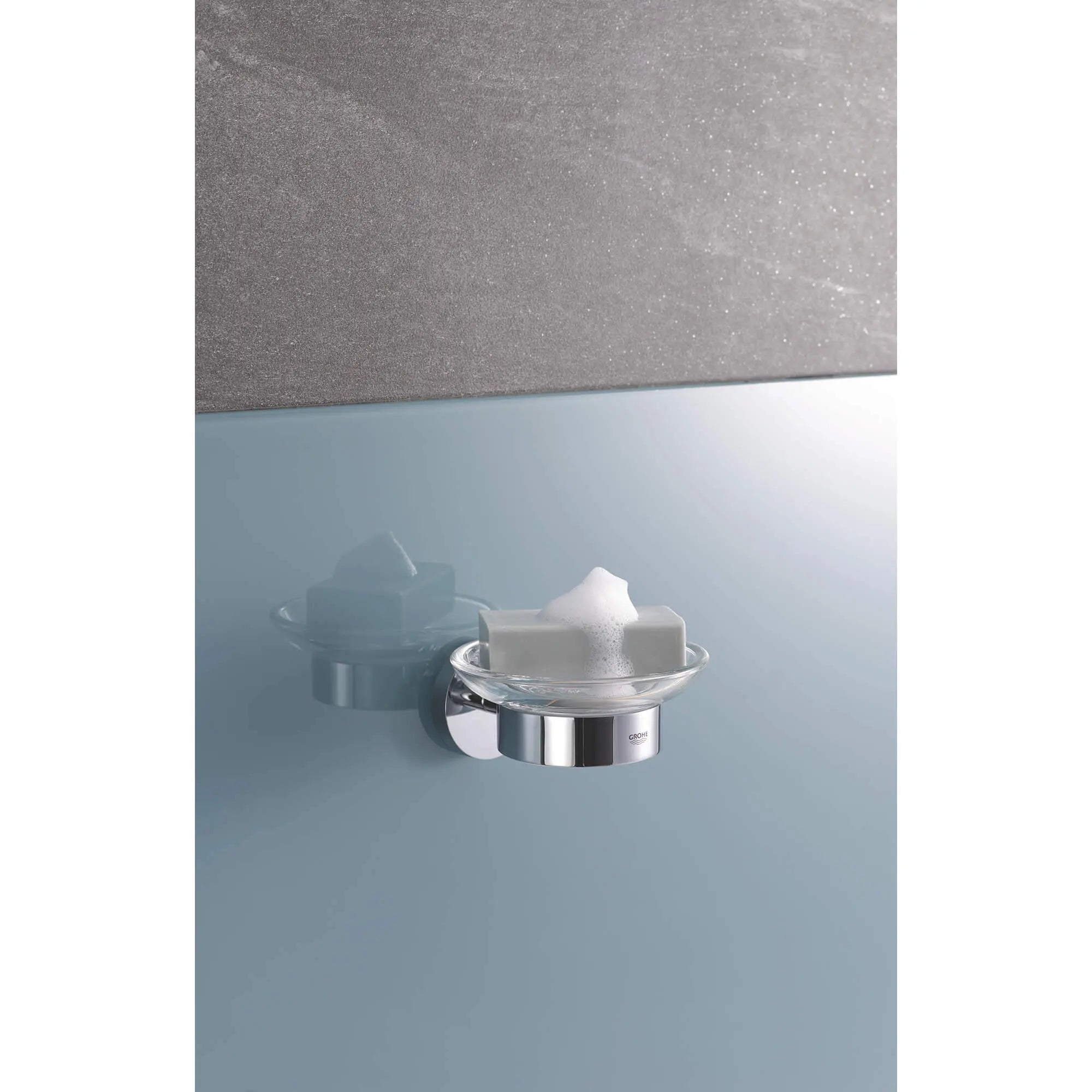Essentials Porte-savon avec support // CHROME STARLIGHT GROHE // 2268_40444001-soap-dish-with-holder-enviro-2_0_CDNwebp.webp