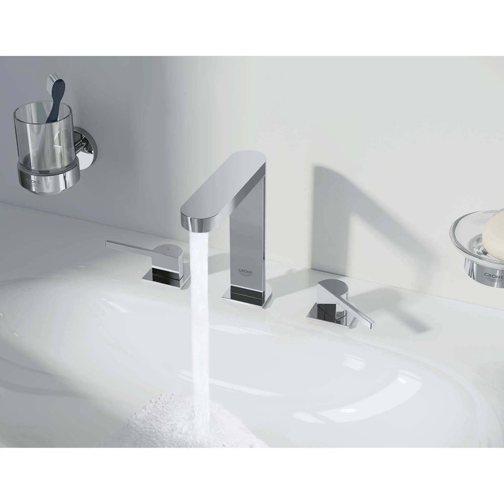 Essentials Porte-savon avec support // CHROME STARLIGHT GROHE // 2271_40444001-soap-dish-with-holder-enviro-17_0_CDNwebp.webp
