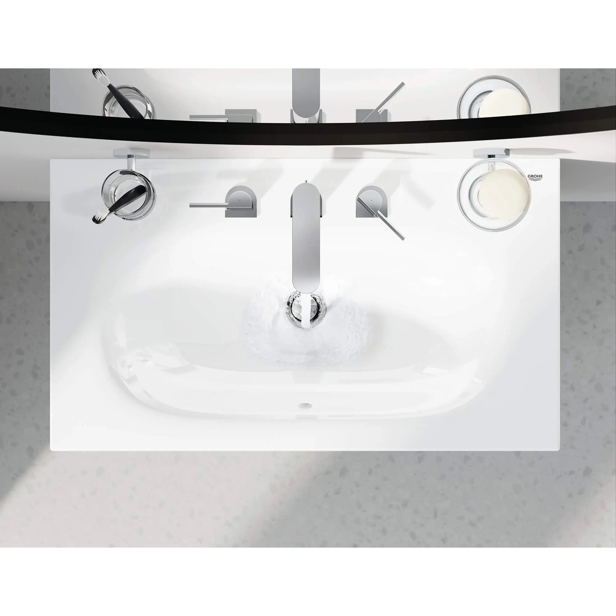 Essentials Gobelet avec support // CHROME STARLIGHT GROHE // 2304_40447001-crystal-glass-with-holder-enviro-20_0_CDNwebp.webp