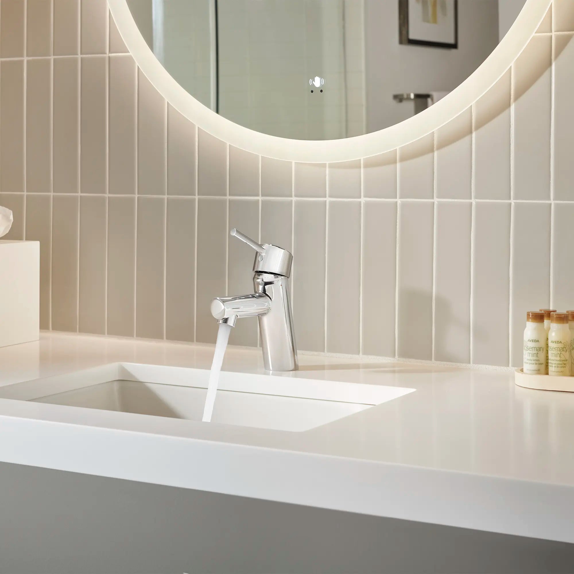 Robinet monotrou à poignée simple pour salle de bain, taille P, 4,5 L/min (1,2 gpm) // CHROME STARLIGHT GROHE // 236972_Concetto_EnvironmentCloseup_3427000A_0001_Nov2023_CDNwebp.webp