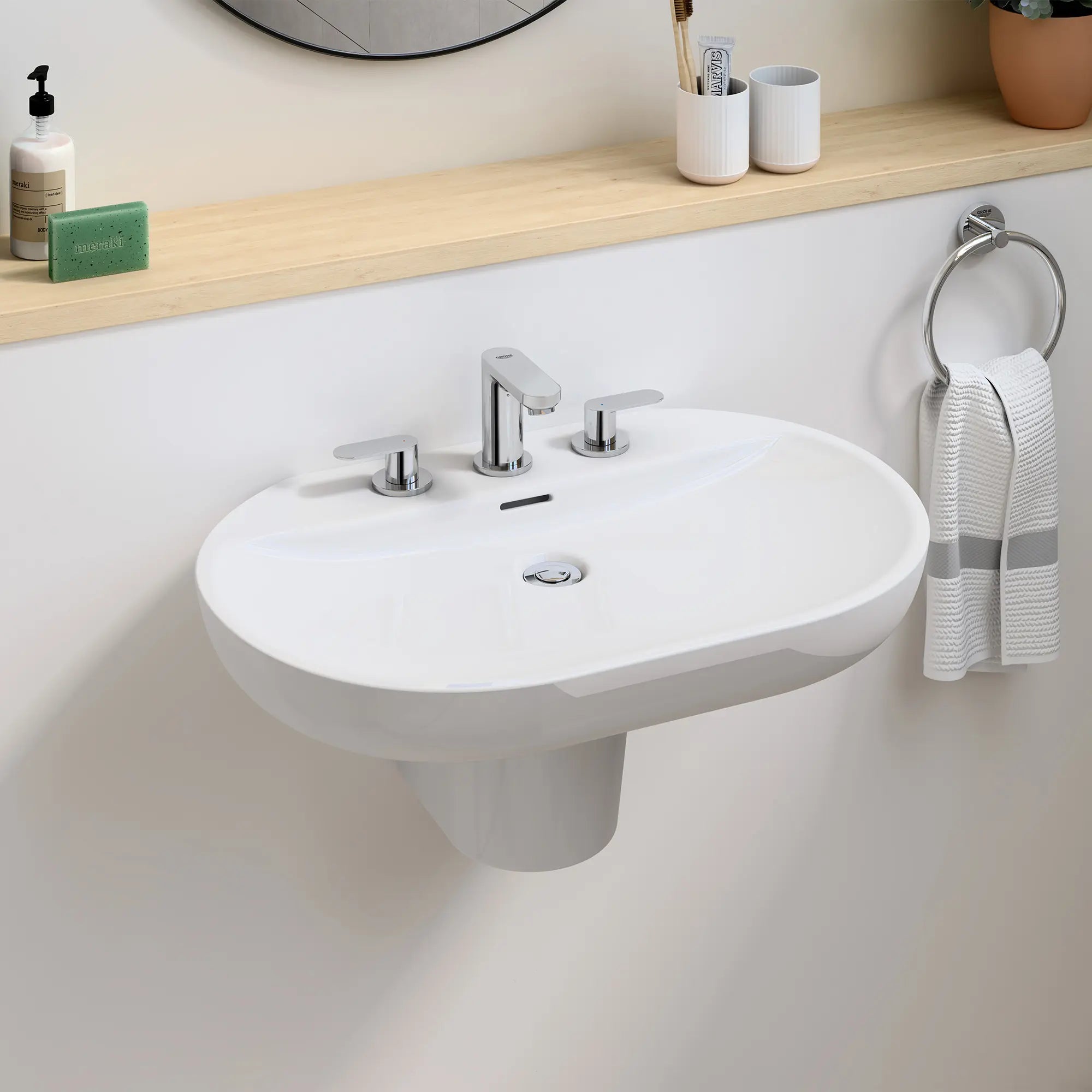 Eurosmart Cosmopolitan Robinet de salle de bains à deux poignées espacées de 8 po, taille P, 4,5 L/min (1,2 gpm) // CHROME STARLIGHT GROHE // 236999_Eurosmart_EnvironmentCloseup_2019900A_0002_Nov2023_CDNwebp.webp