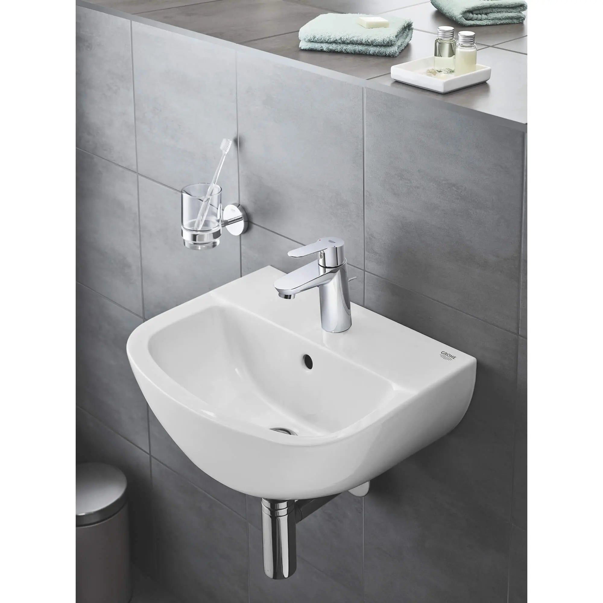 Support pour gobelet, porte-savon ou distributeur à savon // CHROME STARLIGHT GROHE // 2386_40585001-holder-enviro-11_0_CDNwebp.webp