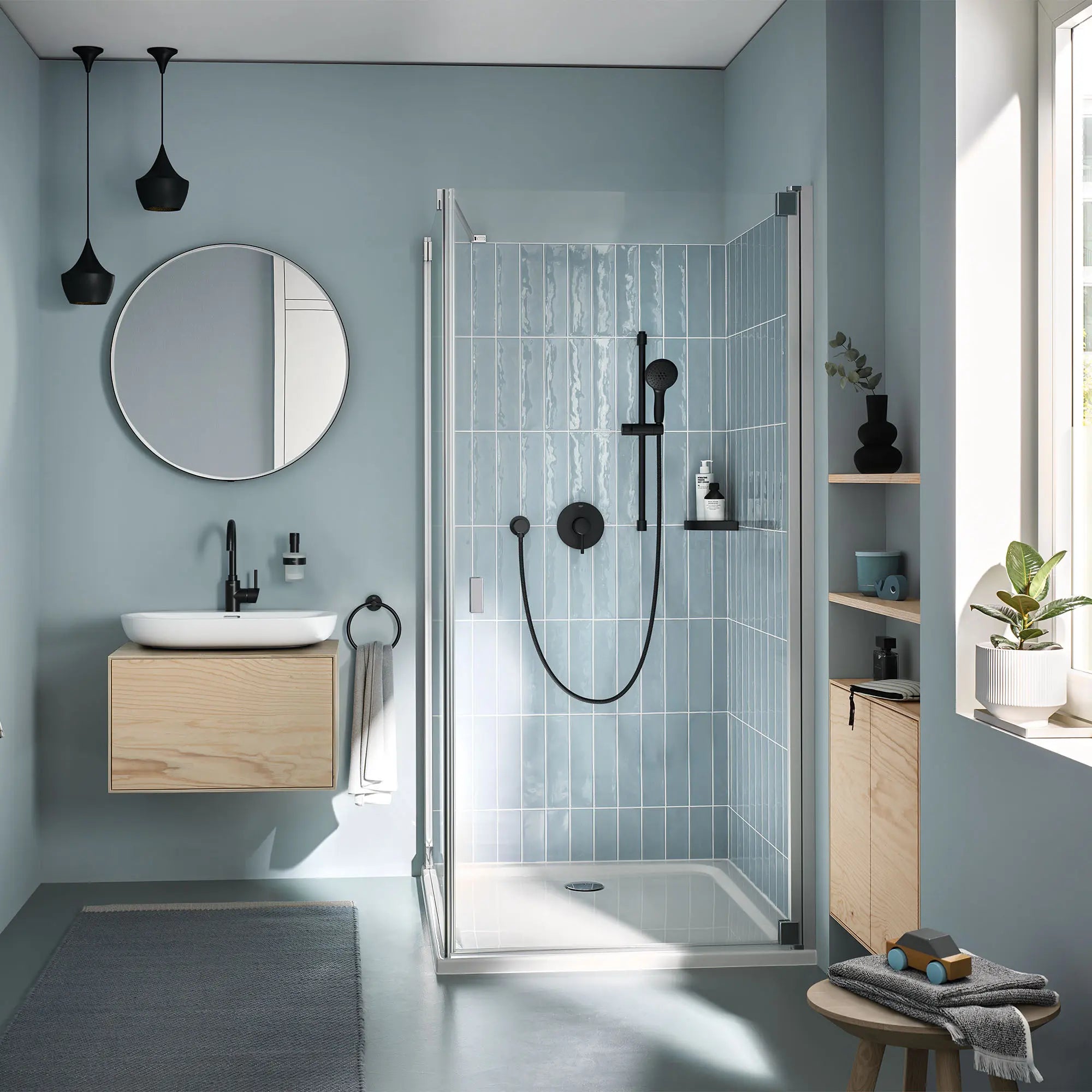 Lavabo monotrou de 27 po, installation murale // BLANC ALPIN // 244214_Tempesta_EnvironmentFull_144682430_0002_Apr2024_CDNwebp.webp