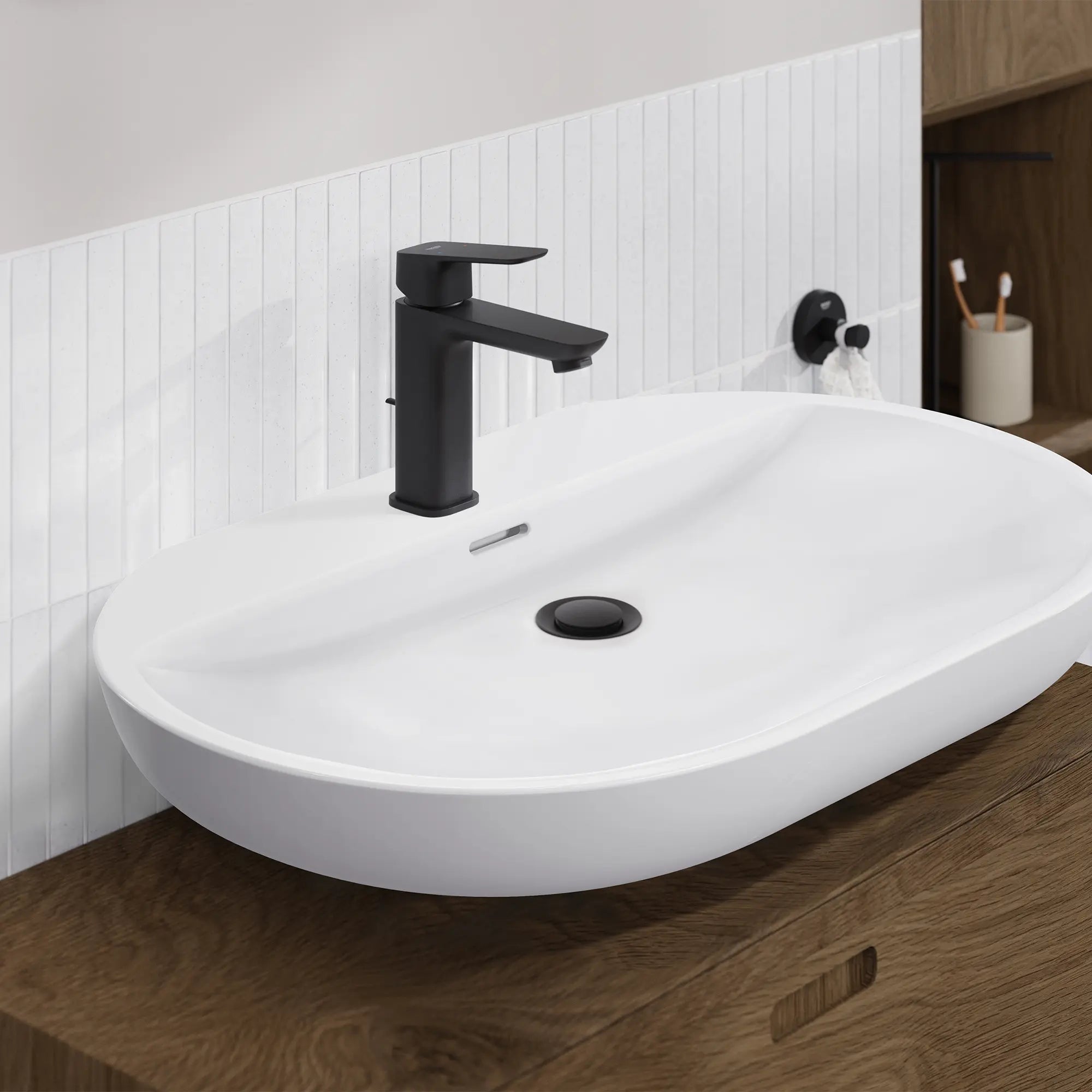 Robinet de salle de bain à orifice et manette uniques Cubeo, taille P, 4,5 l/min (1,2 gal/min) // NOIR MAT // 263220_Cubeo_EnvironmentCloseUp_1018982430_0005_MAY2025_1_CDNwebp.webp