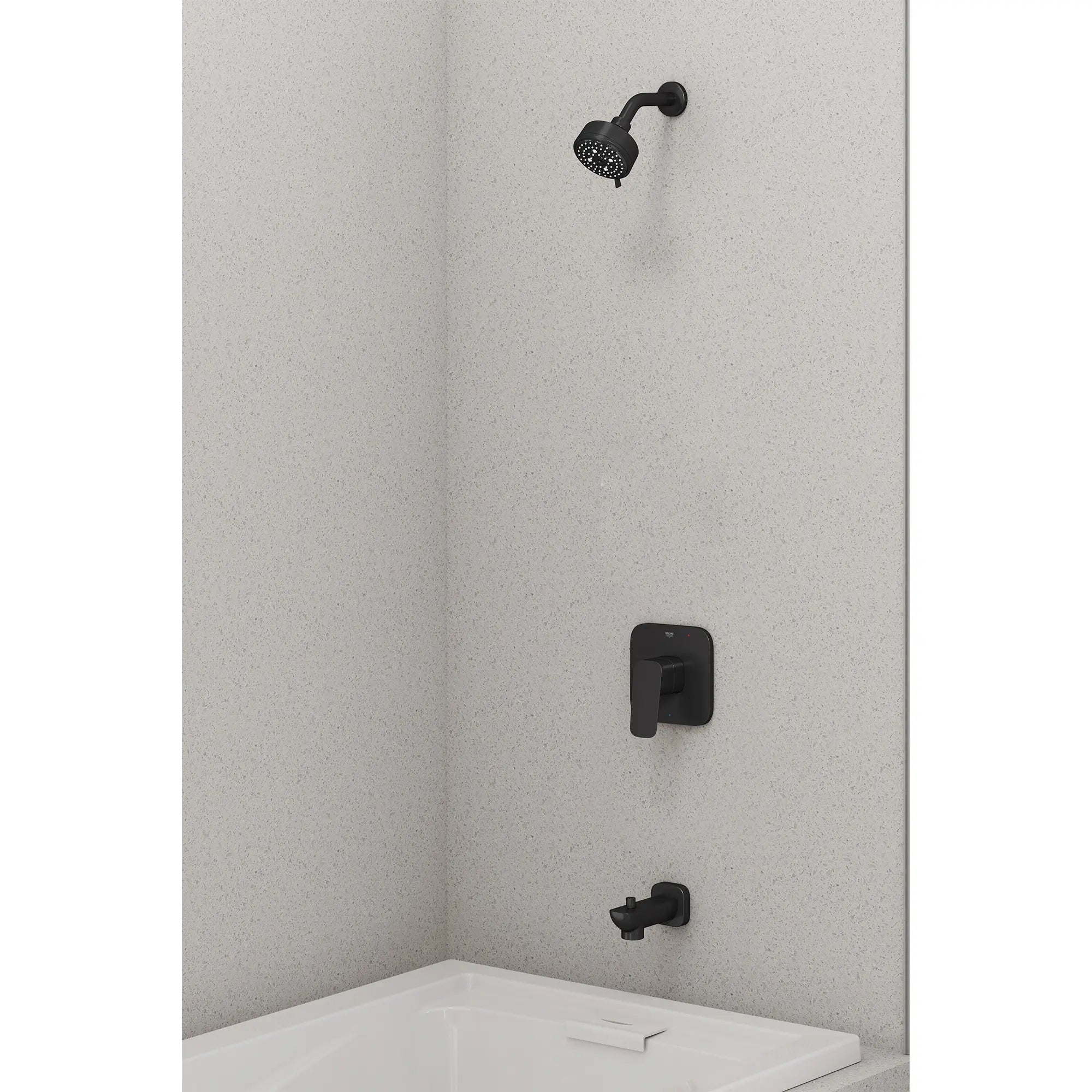 Bec de baignoire avec inverseur Cubeo // NOIR MAT // 270993_Cubeo_EnvironmentCloseUp_10538002430_0001_OCTOBER2024_0_CDNwebp.webp