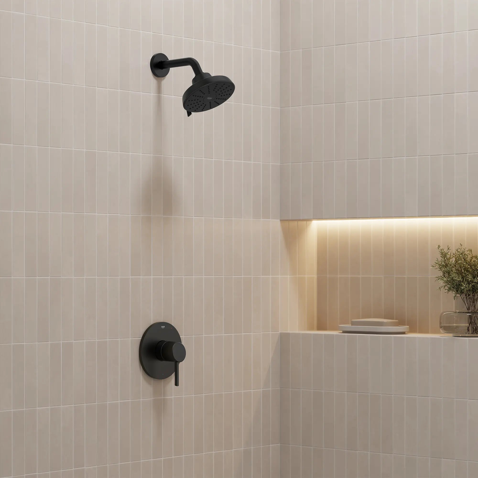Pomme de douche ronde Tempesta 140 à jets multiples avec Aquabooster, 6,6 L/min (1,75 gal/min) // NOIR MAT // 287530_Aqua_Booster_EnvironmentFull_1117462430_144682430_0001_MARCH2026_0_CDNwebp.webp