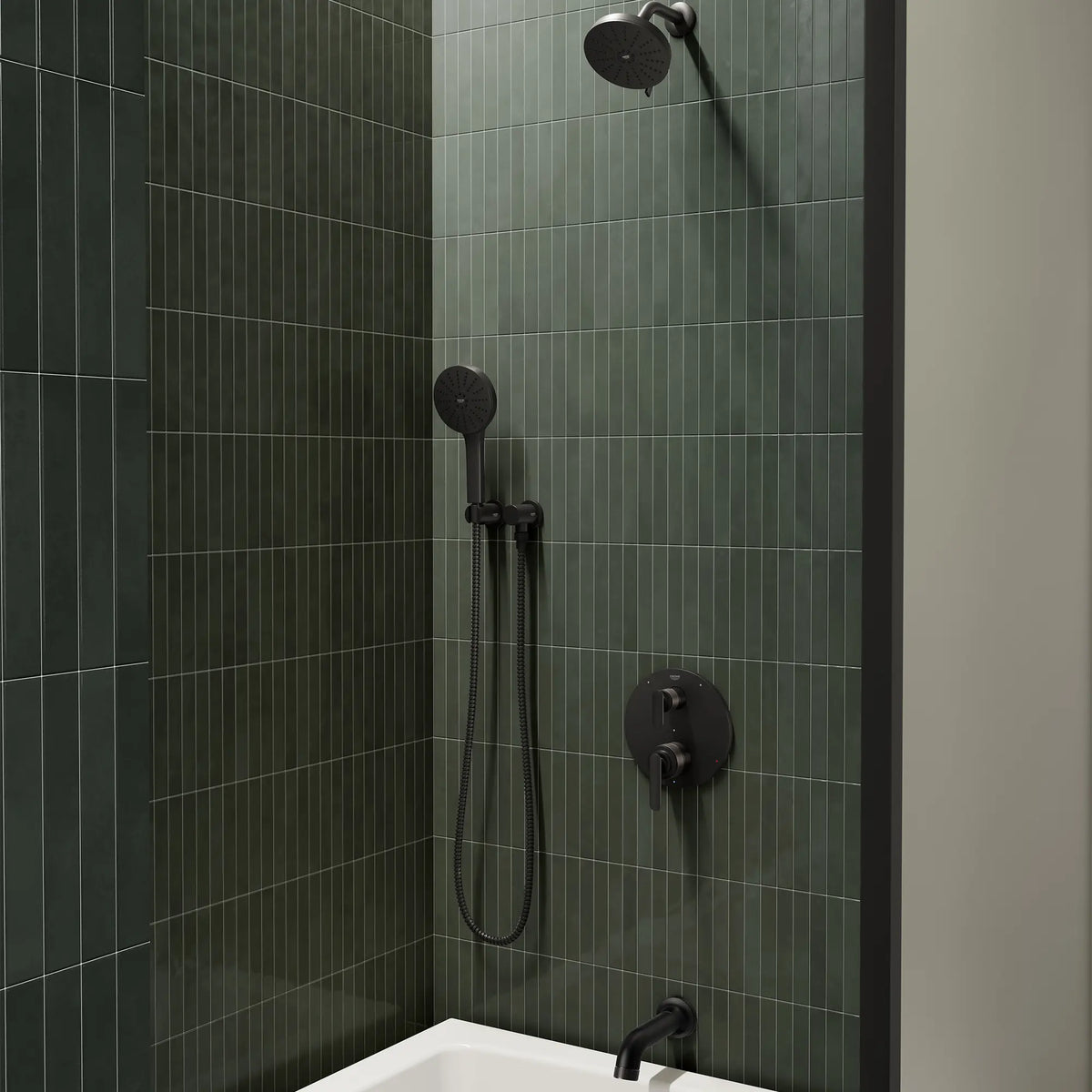 Pomme de douche ronde Euphoria 140 à un seul jet avec Aquabooster, 6,6 L/min (1,75 gal/min) // NOIR MAT // 289791_Aqua_Booster_EnvironmentCloseUp_1117162430_1062352430_1062172430_0001_JANUARY2026_1_CDNwebp.webp