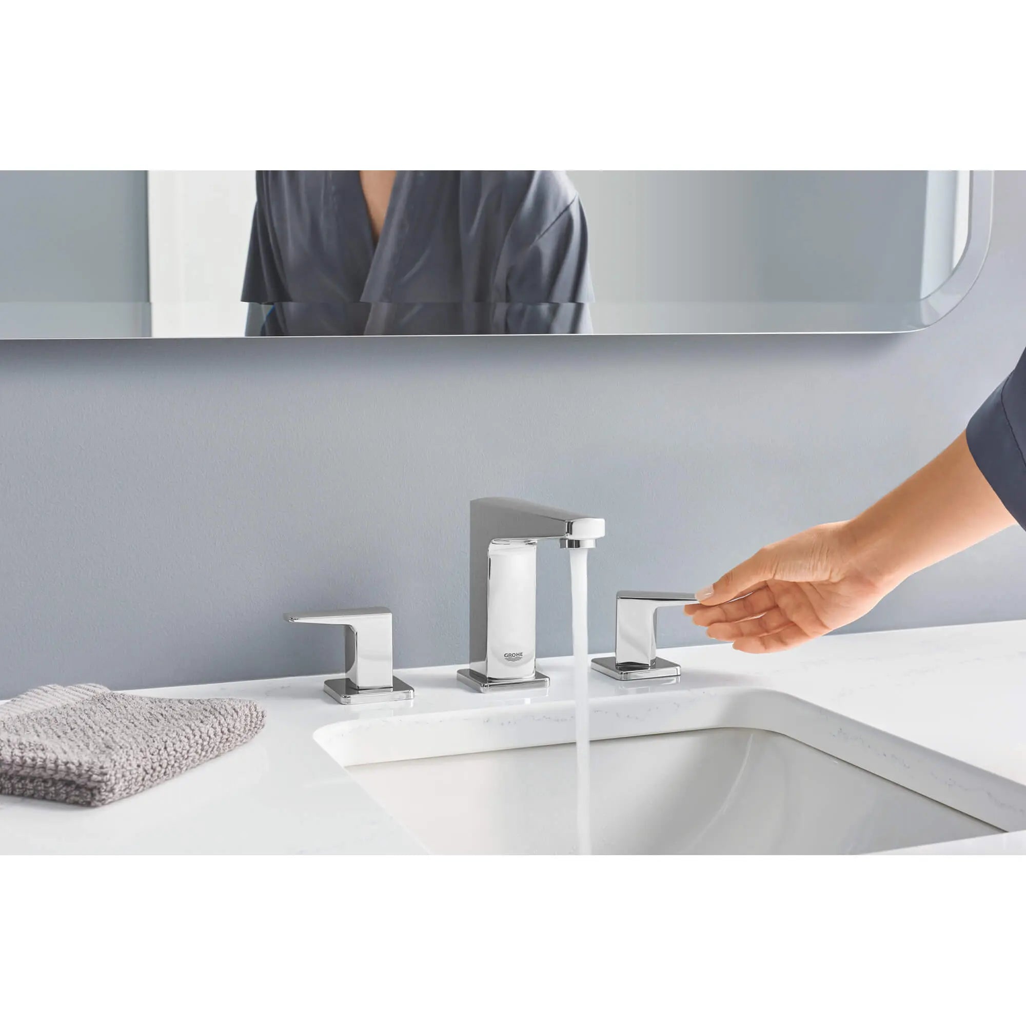 Tallin Robinet éspace // CHROME STARLIGHT GROHE // 602_20583000-8-inch-widespread-two-handle-bathroom-faucet-enviro-3_0_CDNwebp.webp