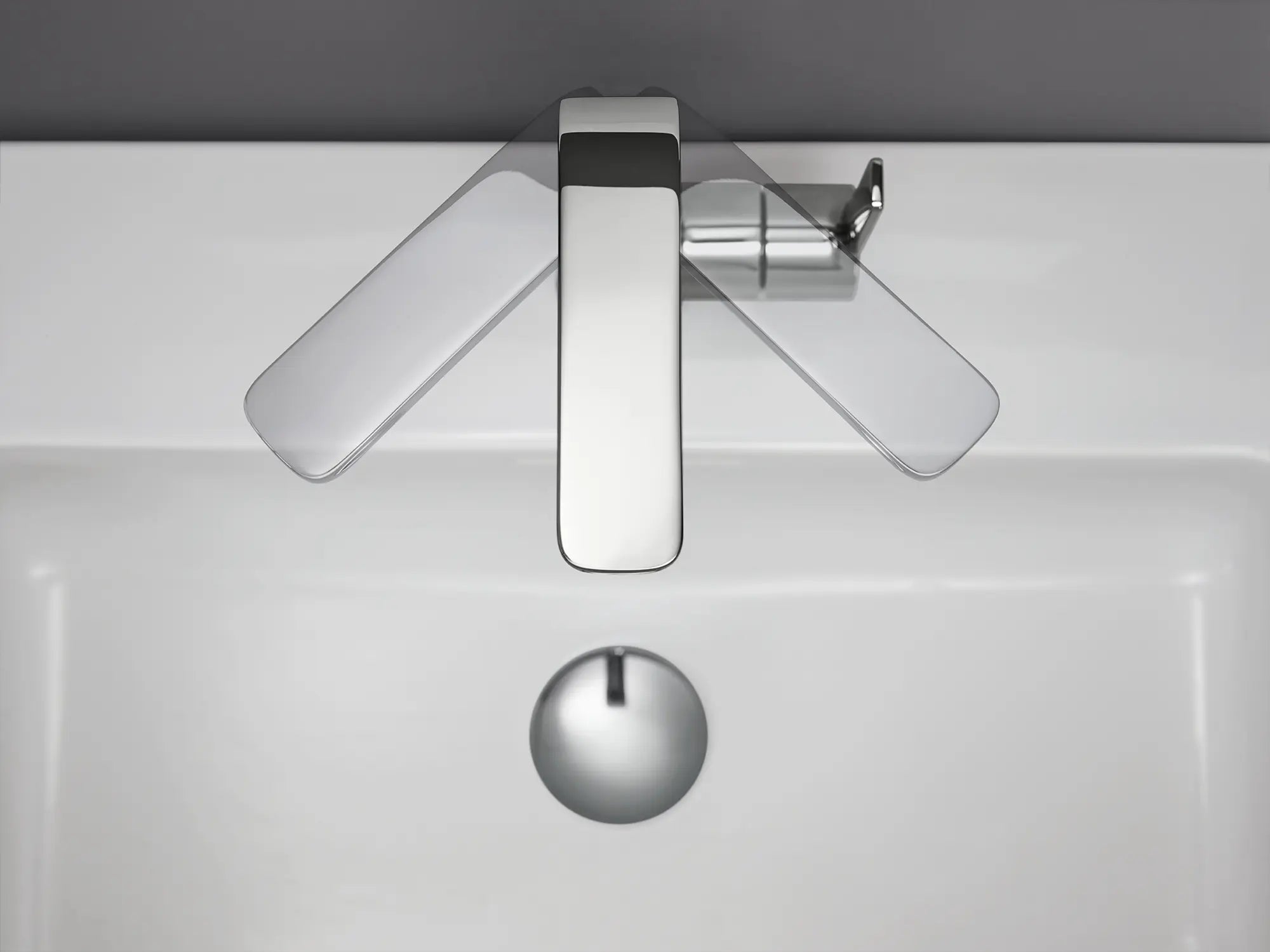 Robinet monotrou pour salle de bain, à poignée simple, taille G, 4,5 L/min (1,2 gpm) // CHROME STARLIGHT GROHE // 70224_B-2382500A_3_CDNwebp.webp