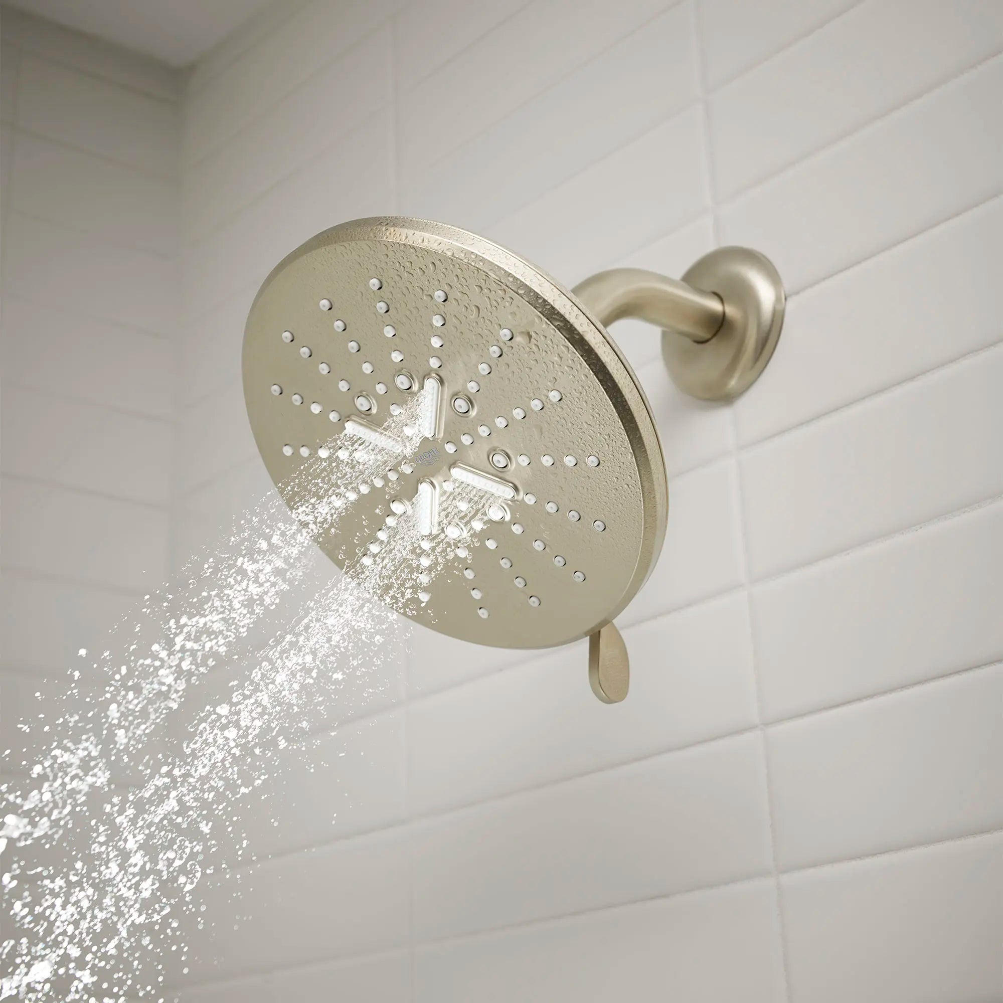 Rainshower Raccord mural // NICKEL BROSSÉ INFINITYFINISH // 71063_B-26789EN0_26635EN0_1_CDNwebp.webp
