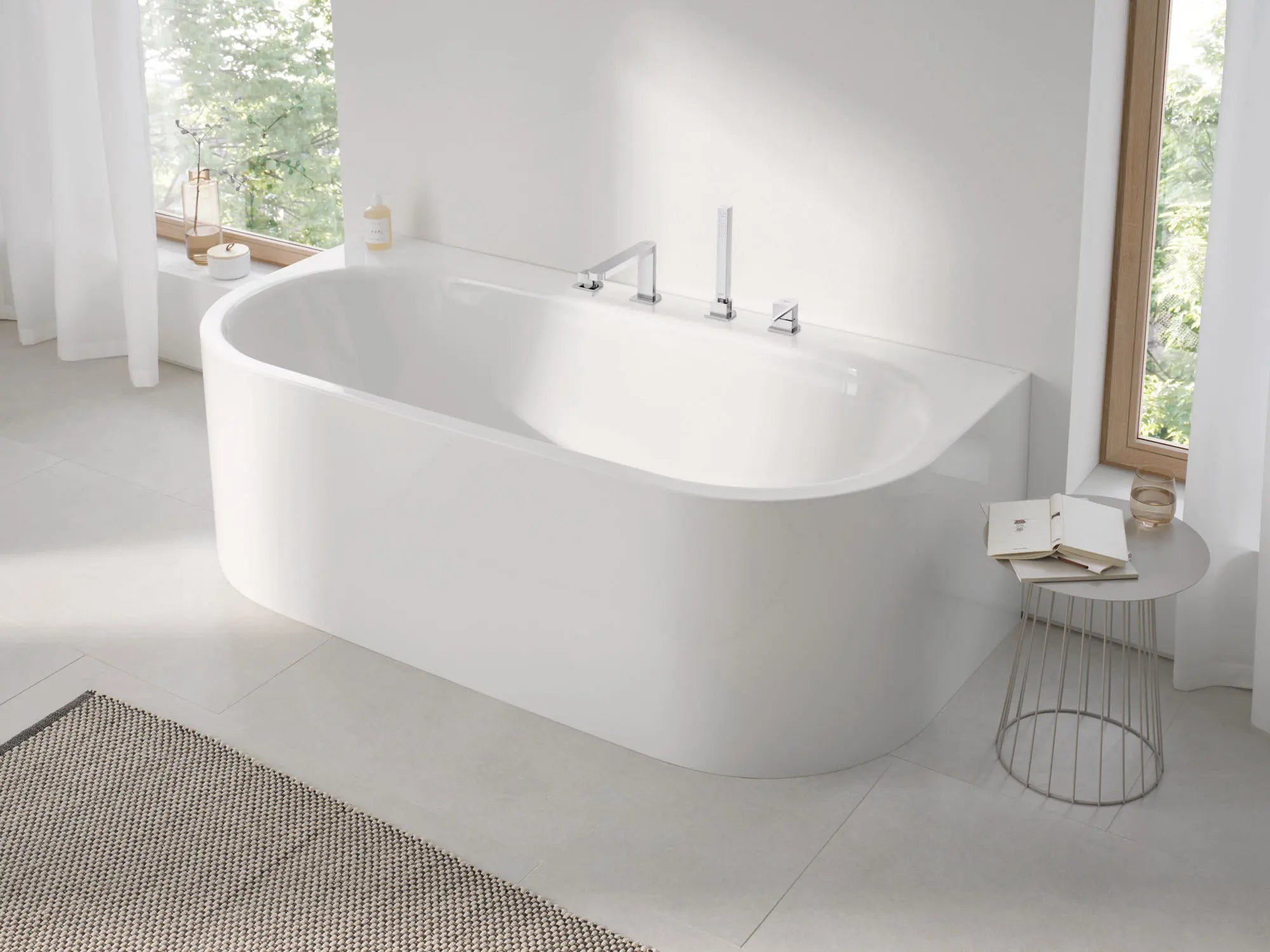 Plus Robinet de baignoire romaine, 4 trous, à poignée simple, à montage sur tablier avec douchette 6,6 L/min (1,75 gpm) // CHROME STARLIGHT GROHE // 71521_B-29307003_CDNwebp.webp