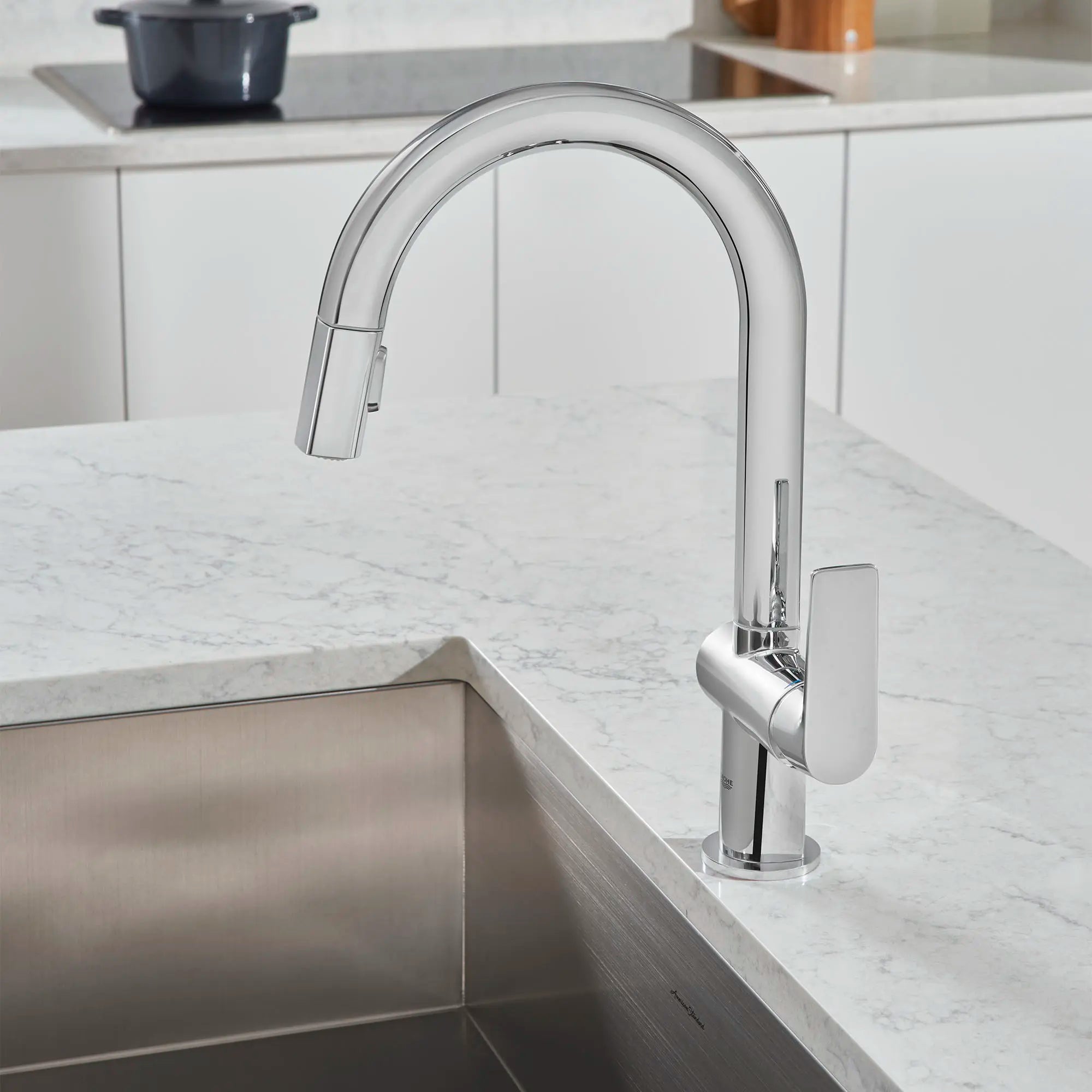 Robinet de bar rétractable à double jet 6,6 L/min (1,75 gpm) // CHROME STARLIGHT GROHE // 71814_B-30378000_3_CDNwebp.webp