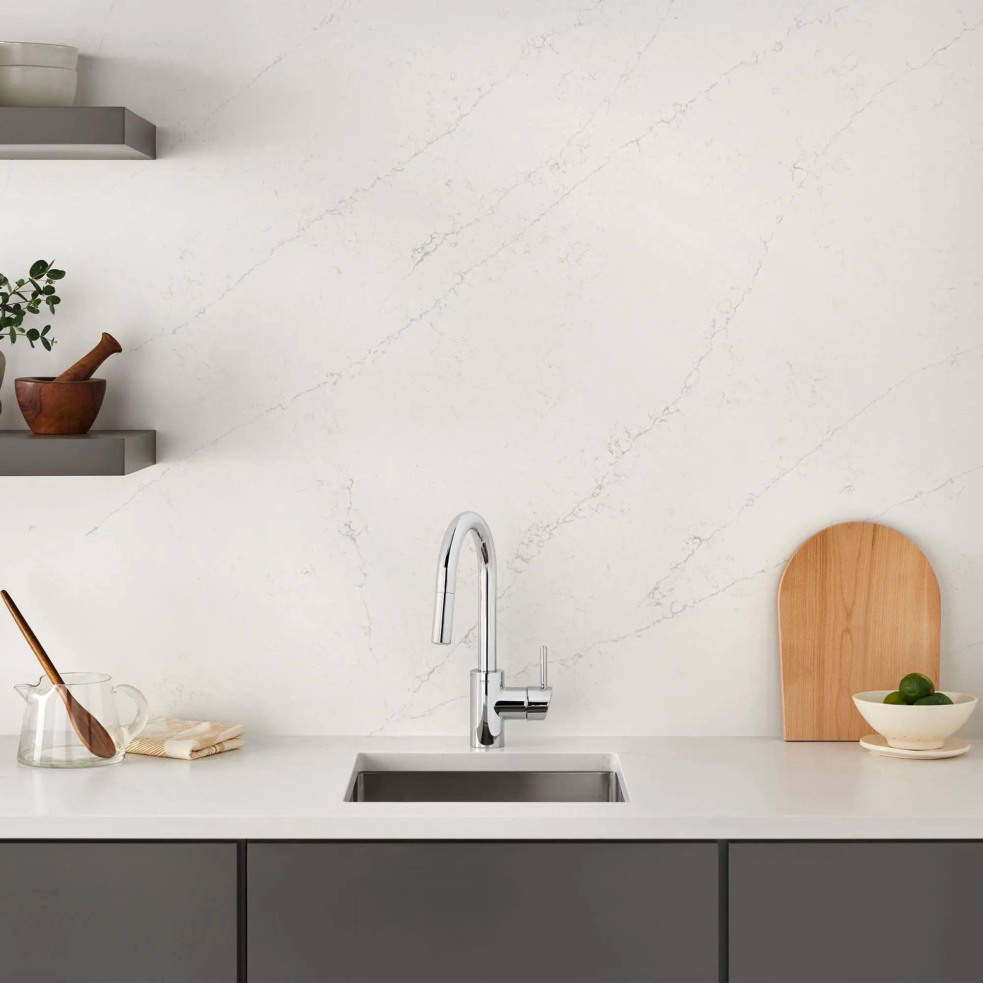 Robinet de bar rétractiable à poignée simple 6,6 L/min (1,75 gpm) // CHROME STARLIGHT GROHE // 71959_B-31479001_3_CDNwebp.webp