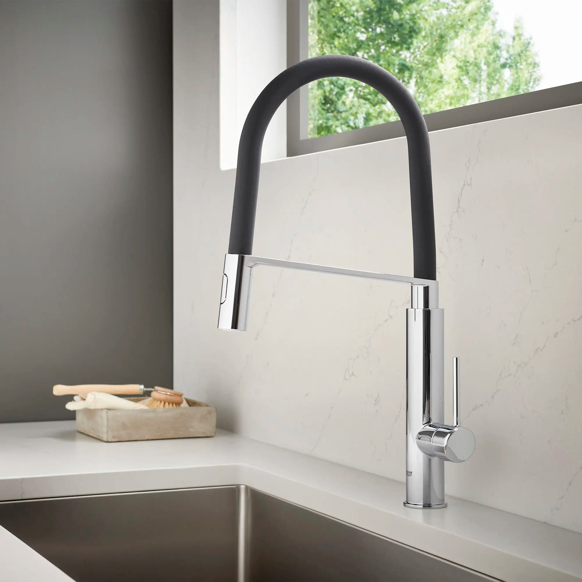Robinet de cuisine semi-pro à double jet 6,6 l/min (1,75 gpm) // CHROME STARLIGHT GROHE // 71973_B-31492000_3_CDNwebp.webp