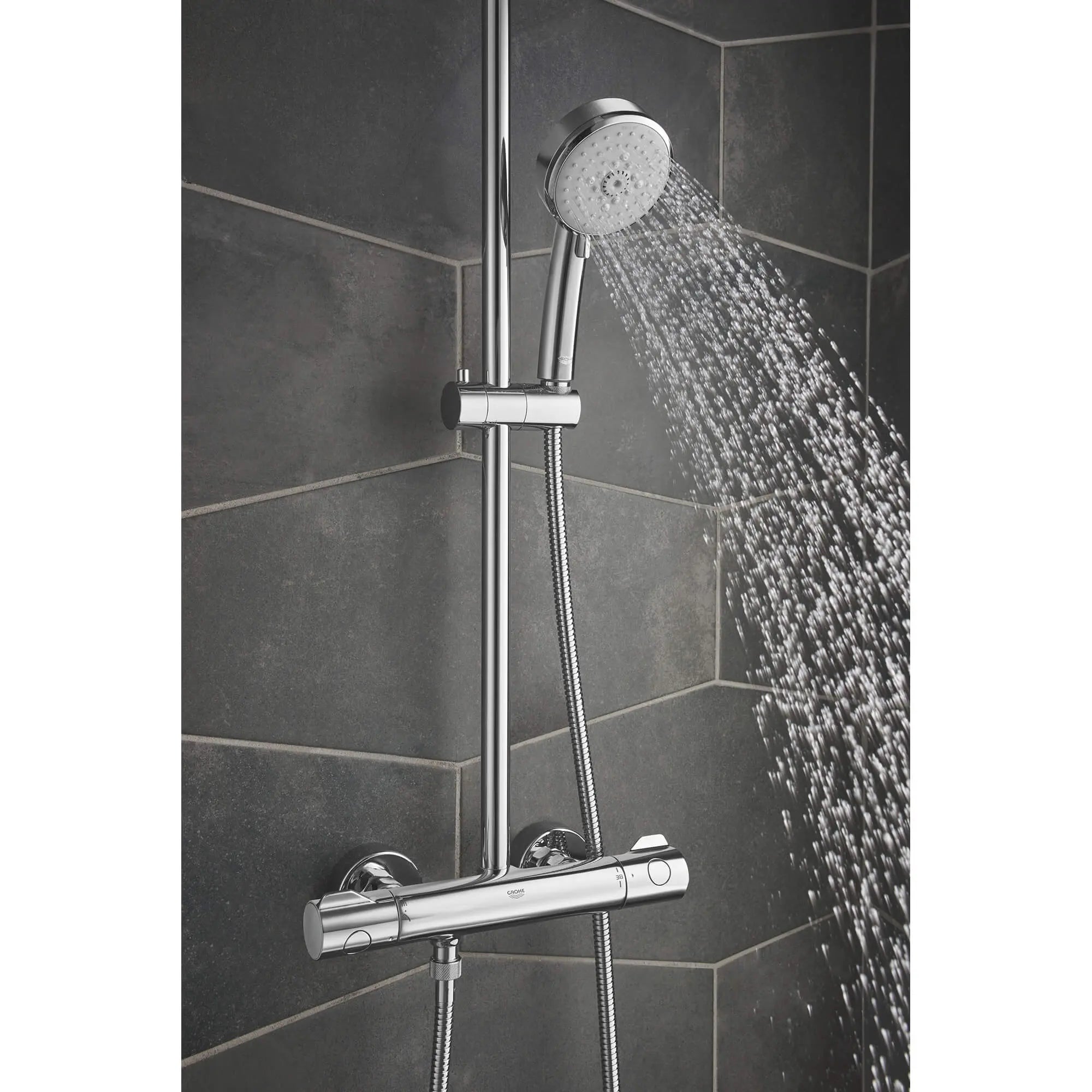 Tempesta Système de douche thermostatique // CHROME STARLIGHT GROHE // 995_26421000-shower-system-with-thermostat-for-wall-mount-enviro-2_0_CDNwebp.webp